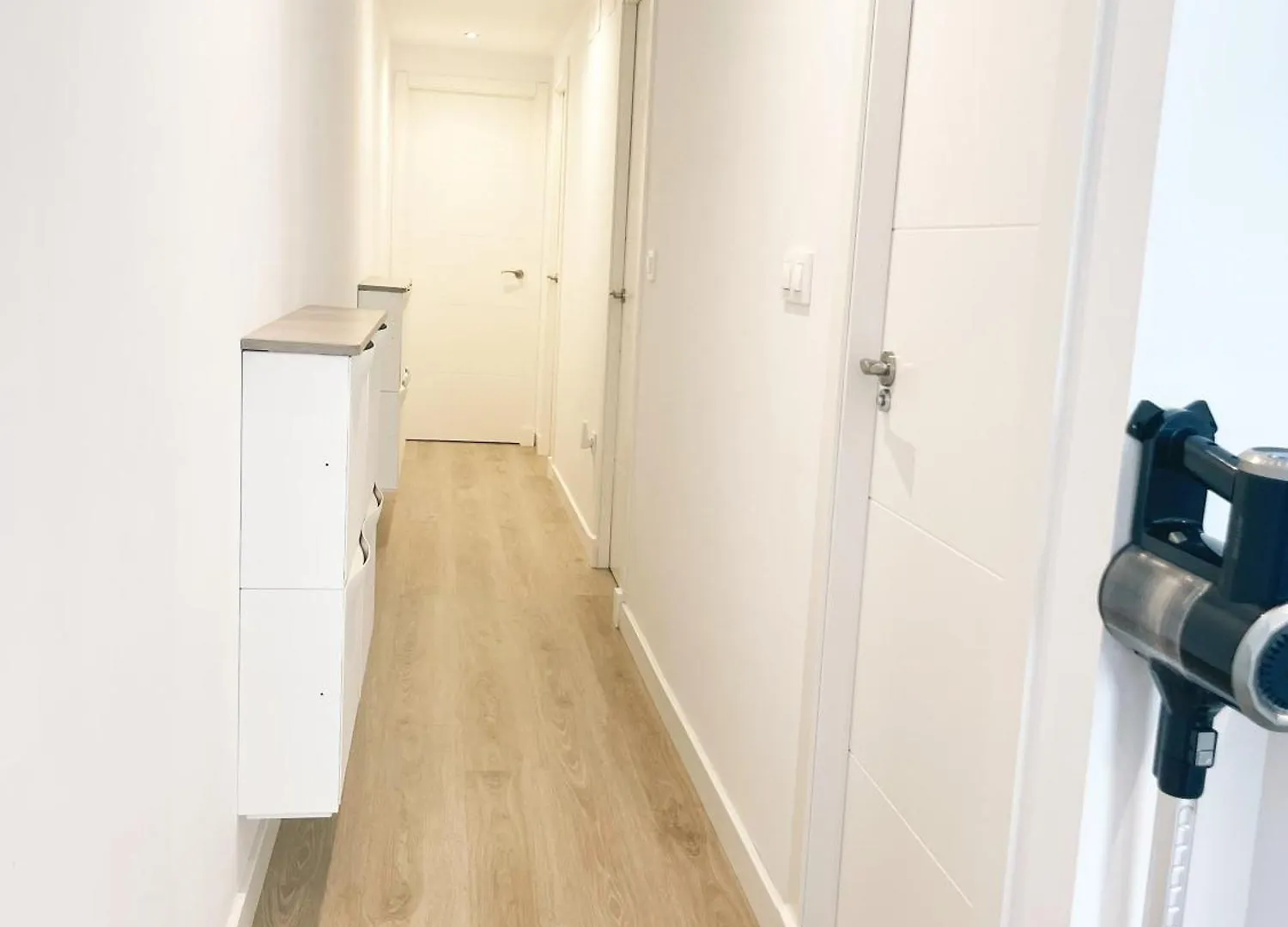 Moderno Piso En Una Tranquila Zona Residencial Alcalá de Guadaira Hiszpania